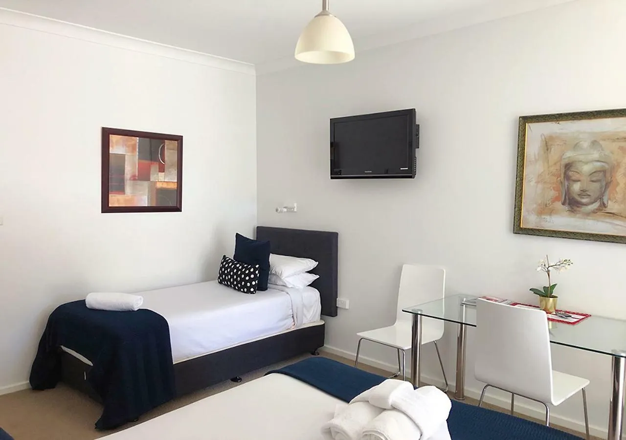 Canberra Short Term And Holiday Accommodation Aparthotel