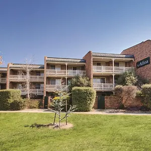 Aparthotel Adina Serviced Kingston
